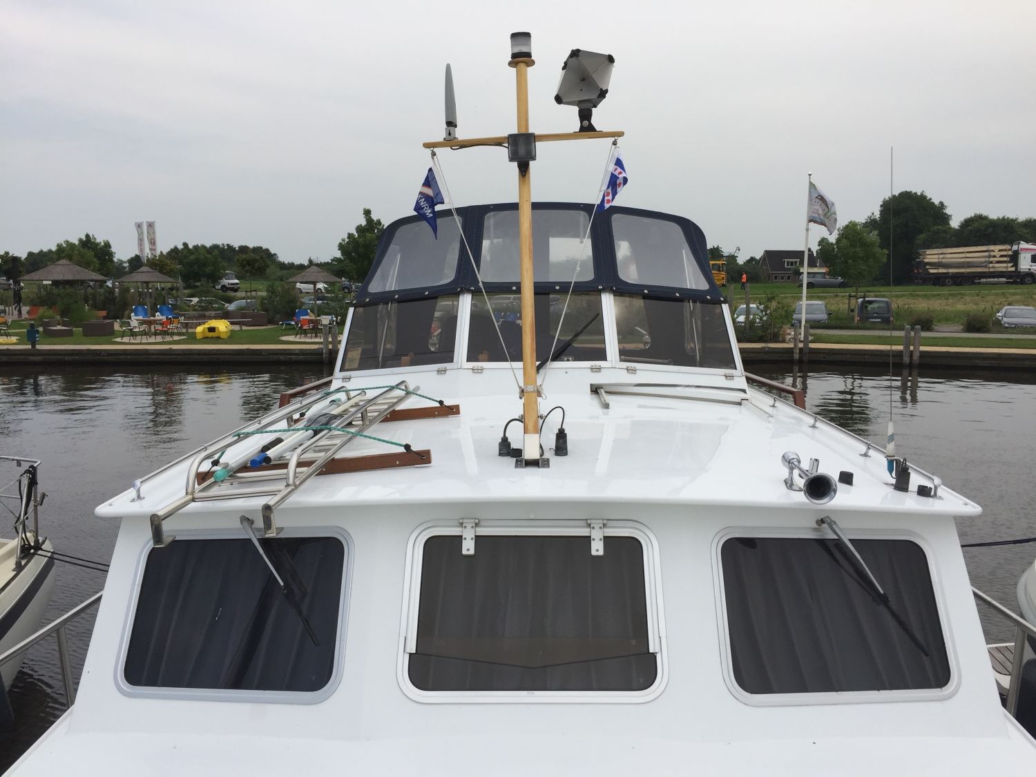 Z Yacht 10