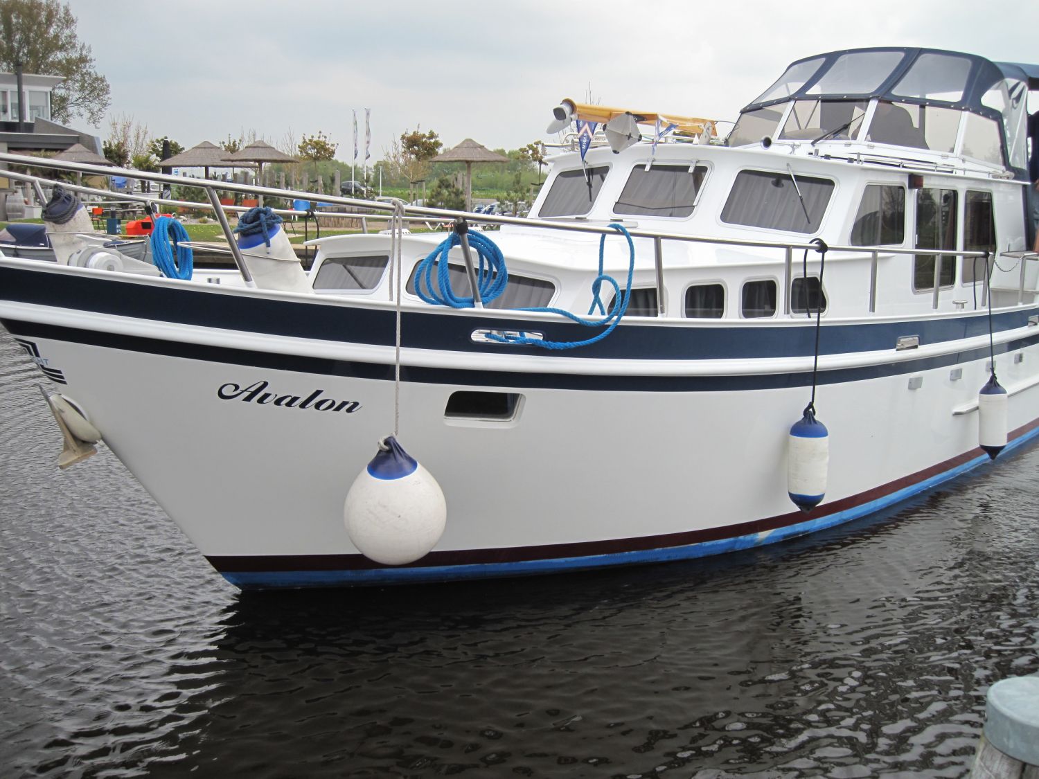Z Yacht 2