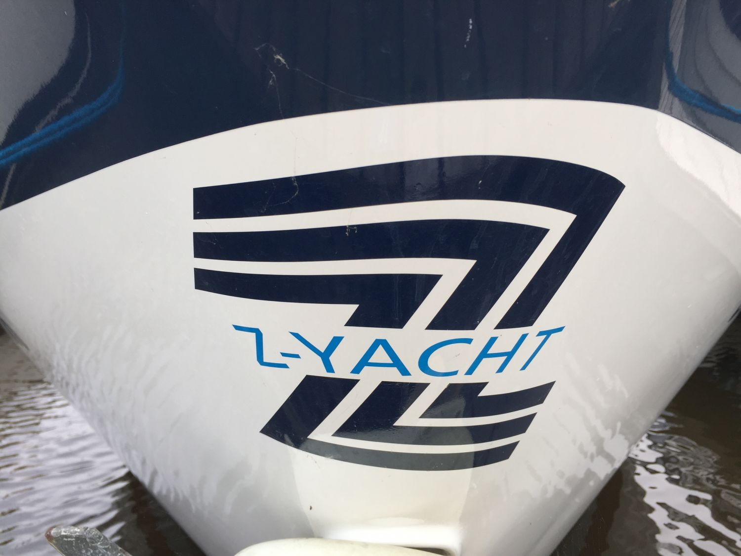 Z Yacht 8