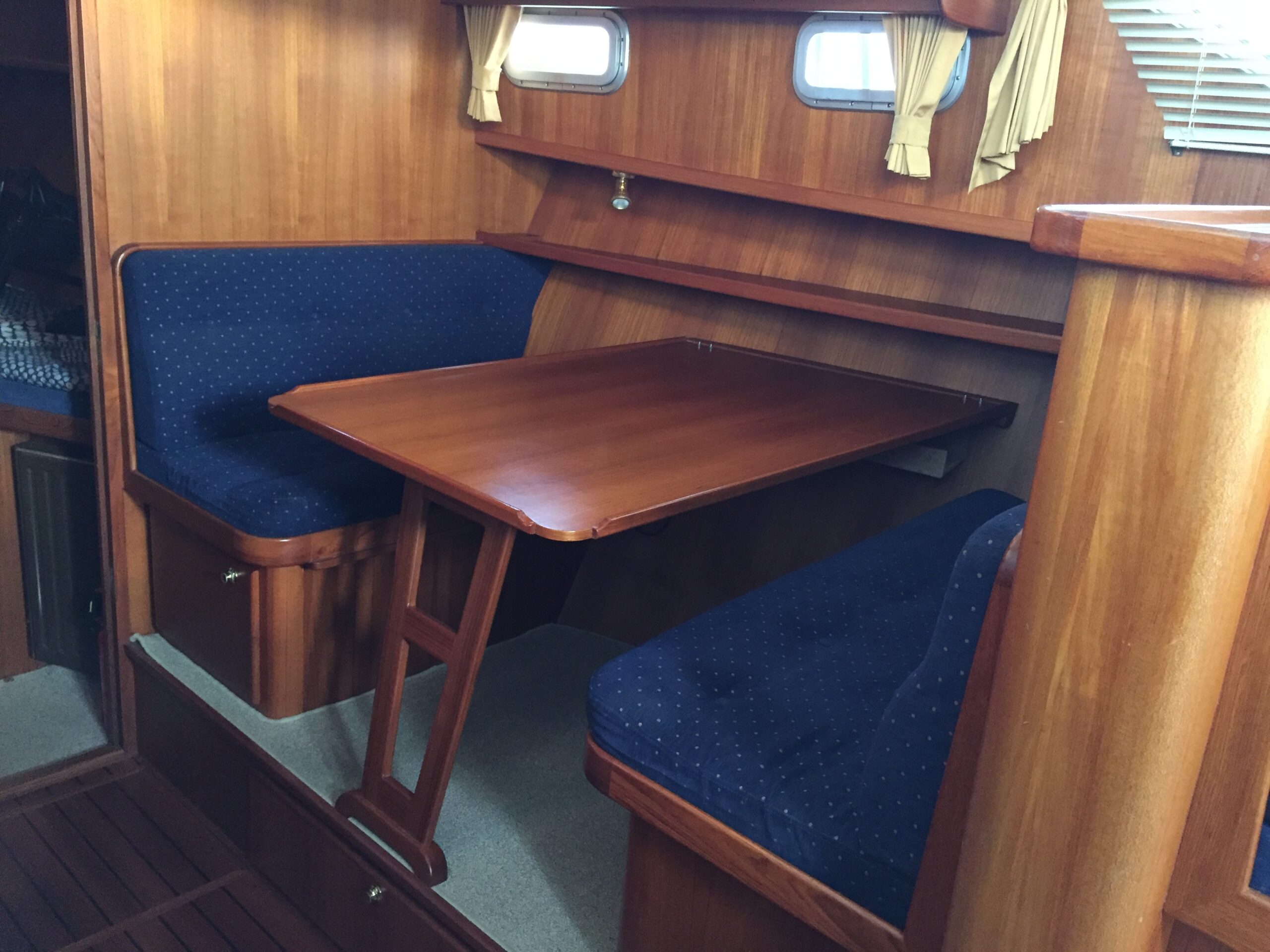 Privateer 37 Ak (11)