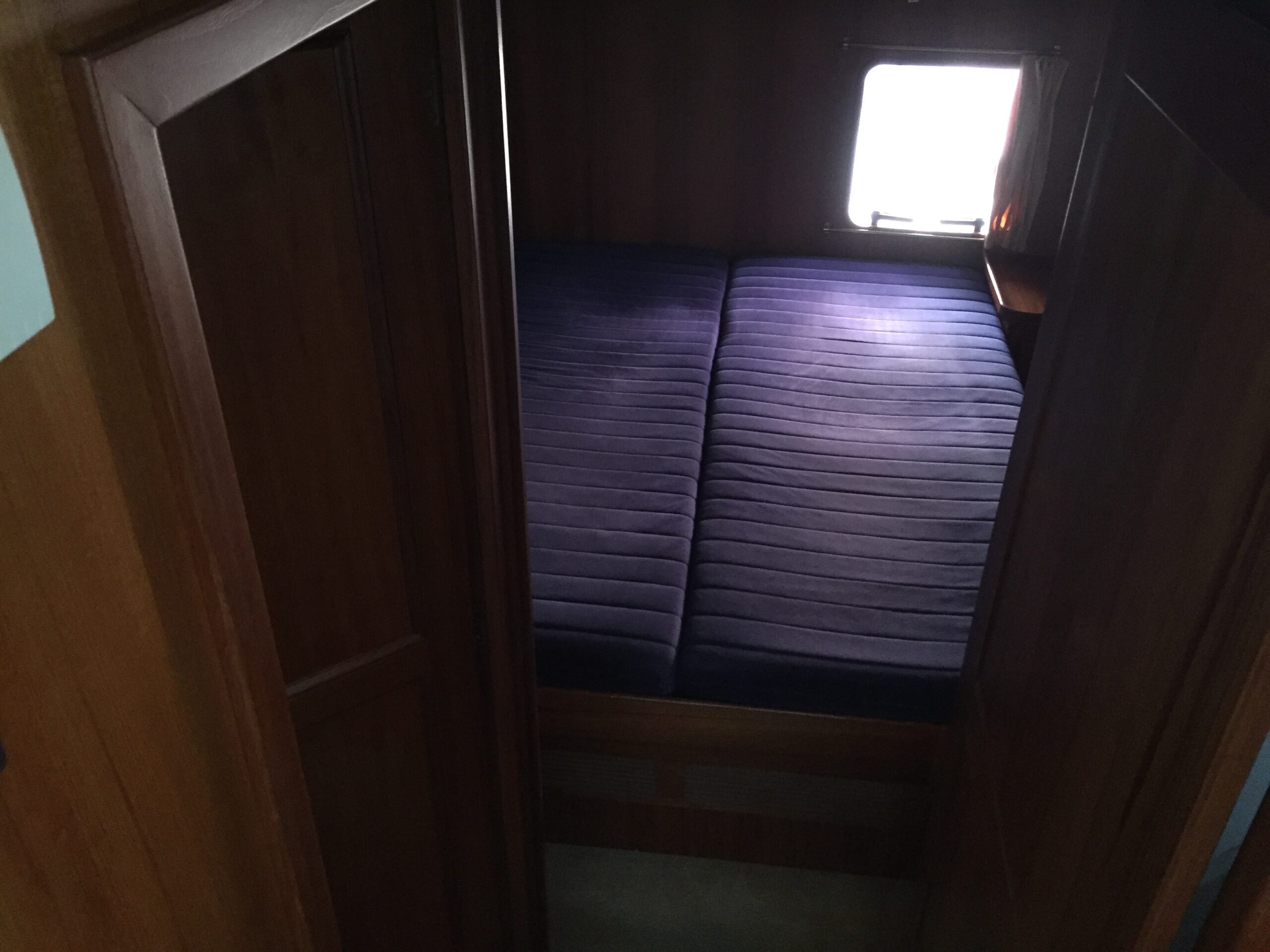 Privateer 37 Ak (24)