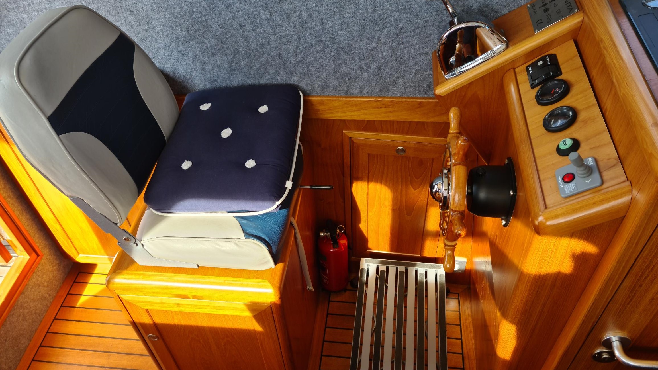 Trawler (18)