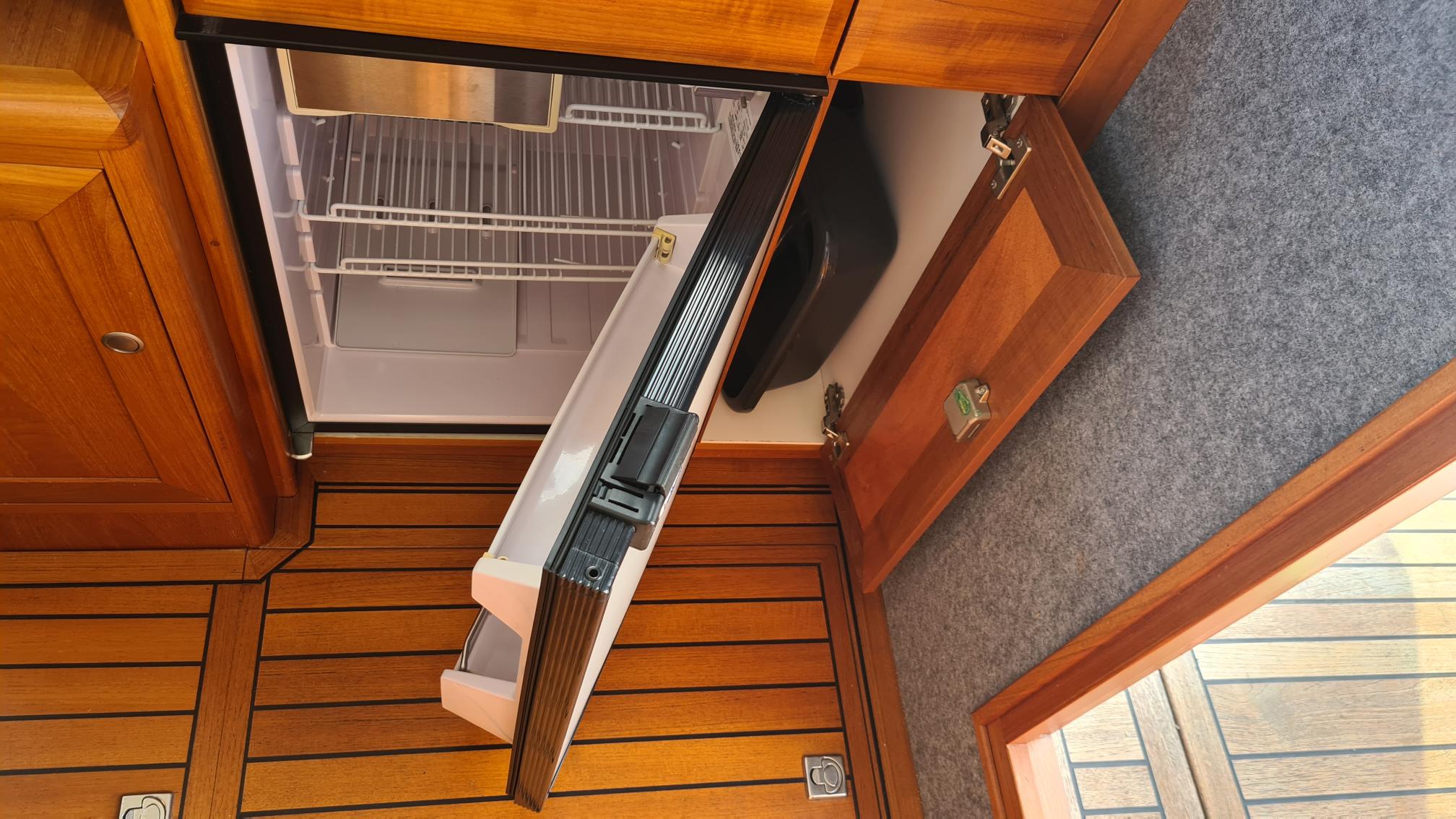 Trawler (28)