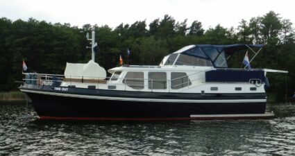 Privateer 37 Ak (1)